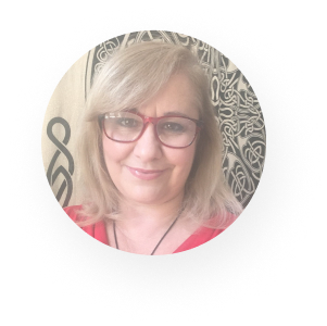 Szabó Csilla Freya arckép - író és coach